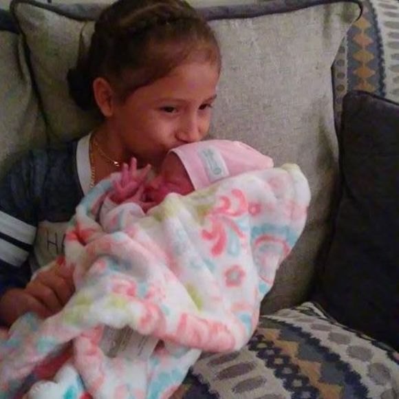 Meet your Posher, Jennifer - Picture 1 of 1